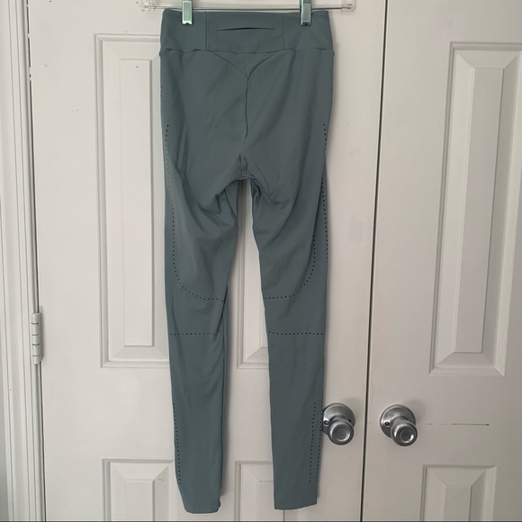 Gymshark laser cut leggings - Picture 3 of 7